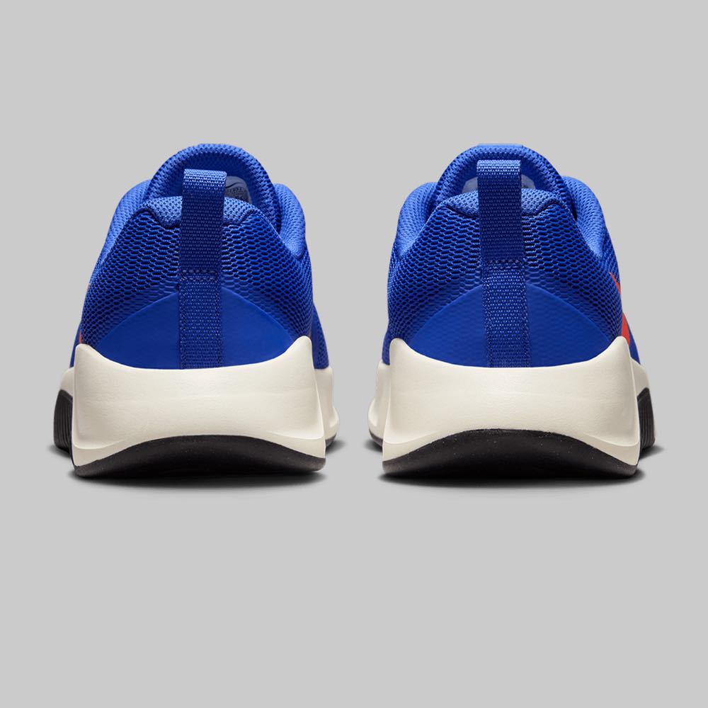 Tenis Nike MC Trainer Hombre Color Azul Marino/Blanco