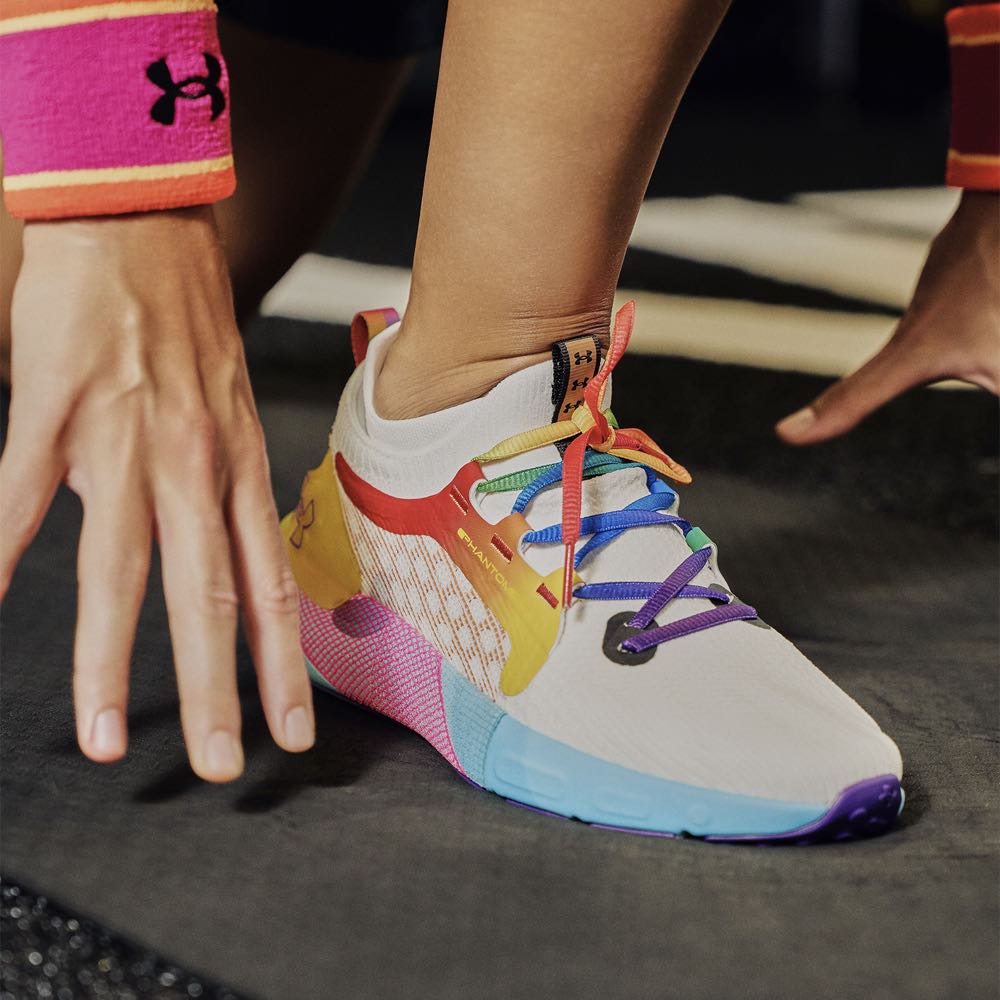 Tenis Under Armour HOVR Phantom SE Pride Hombre