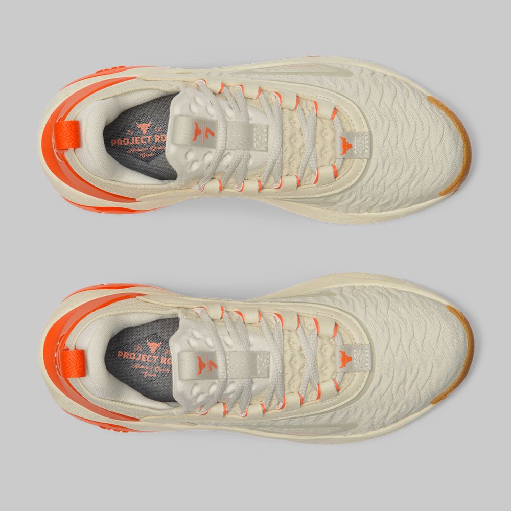 Tenis Under Armour Project Rock 7 Mujer Color Beige/Naranja