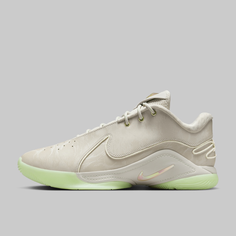 Tenis Nike LeBron XXII Hombre Color Beige/Verde