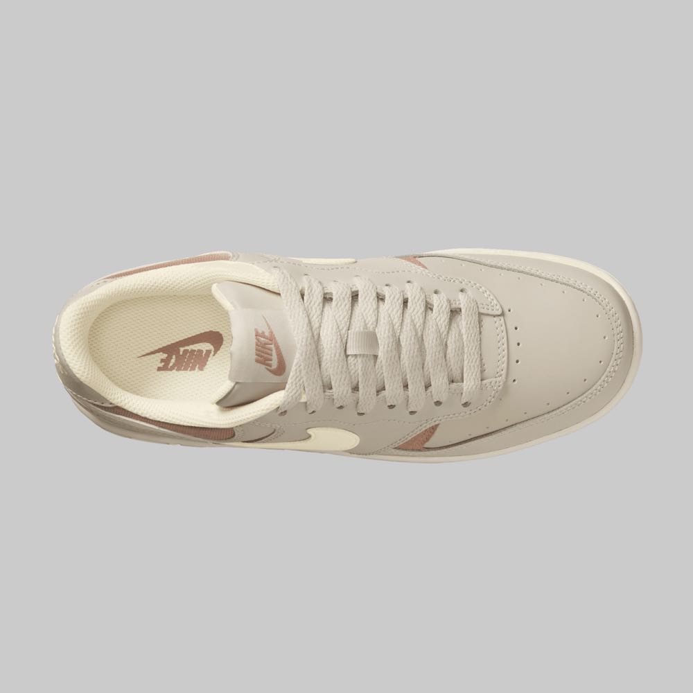 Tenis Nike Gamma Force Mujer Color Beige/Rosa