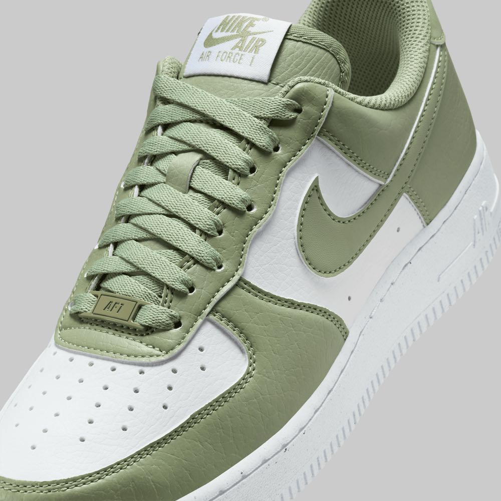 Tenis Nike Air Force 07 Next Nature Mujer Color Verde/Blanco