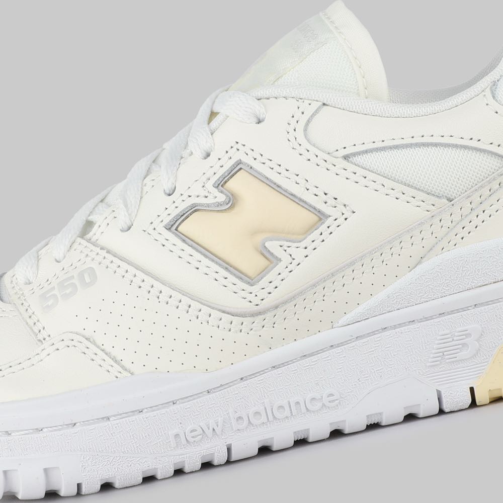 Tenis New Balance 550 Mujer Color Blanco/Amarillo