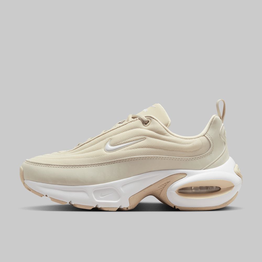 Tenis Nike Air Max Portal Mujer Color Beige/Blanco