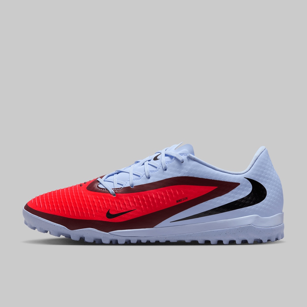 Taquetes Nike Phantom 6 Low Academy TF Hombre Color Azul Claro/Rojo