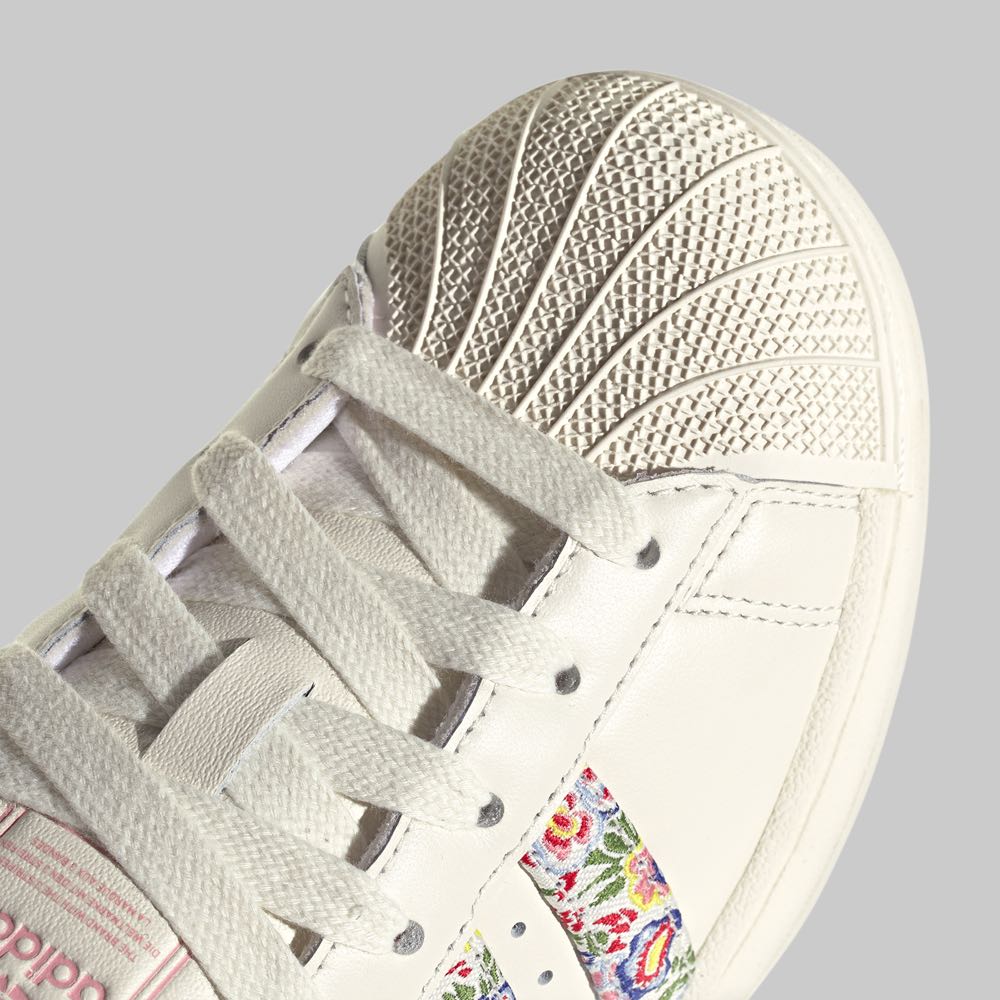 adidas gazelle silver green womens Men's Adidas Superstar II Leather Sneakers in Victory Red – CHROME