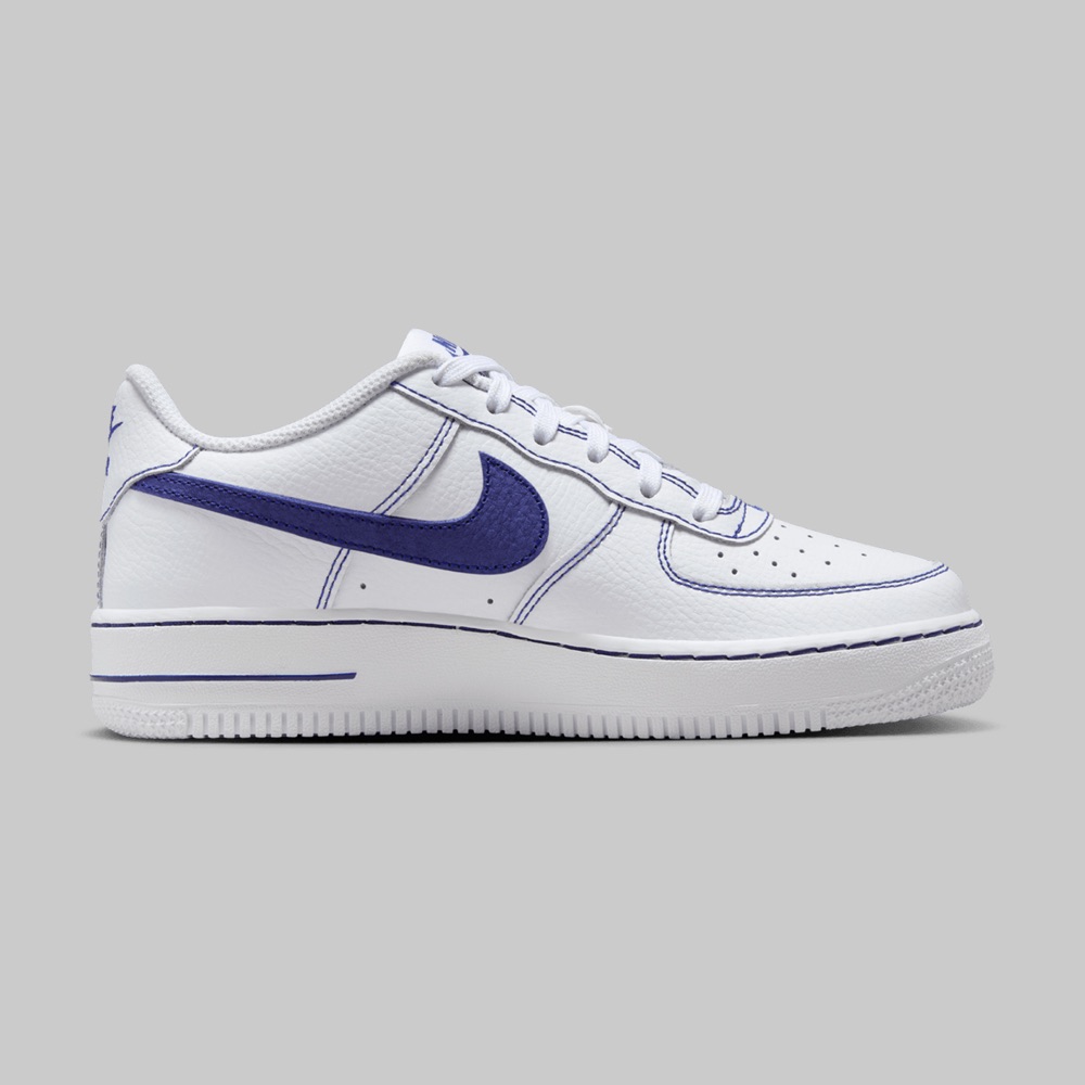 Tenis Nike Air Force LV8 Joven Color Blanco/Azul Marino