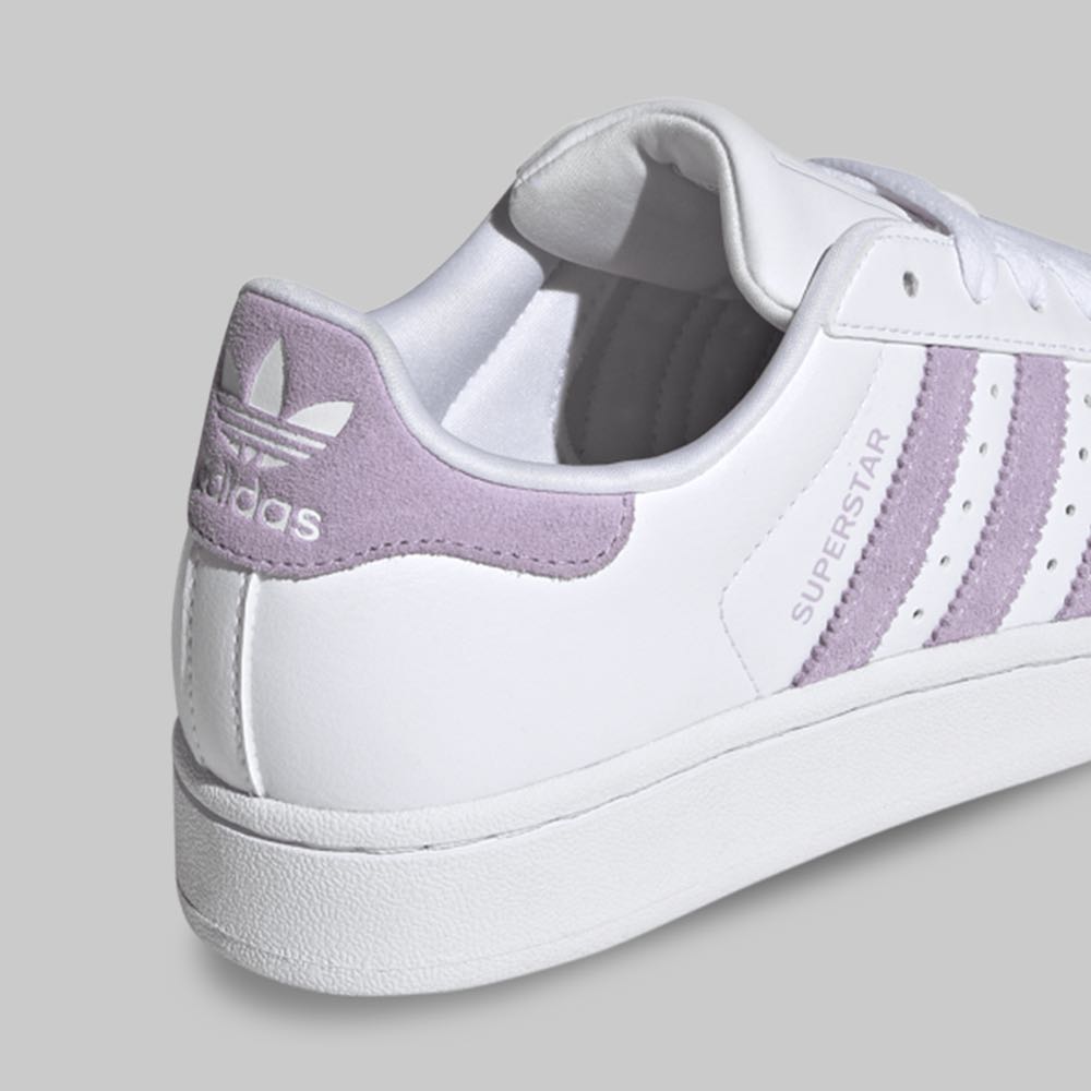 adidas gazelle silver green womens Adidas Superstar XLG Mid Vintage White Black – Puffer Reds main image 0