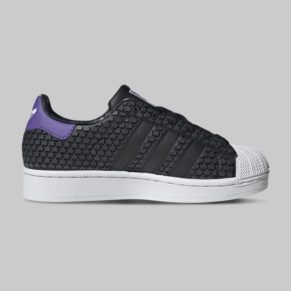 adidas gazelle silver green womens Adidas Youth ZX Flux Xeno (Core Black)  Extra Butter