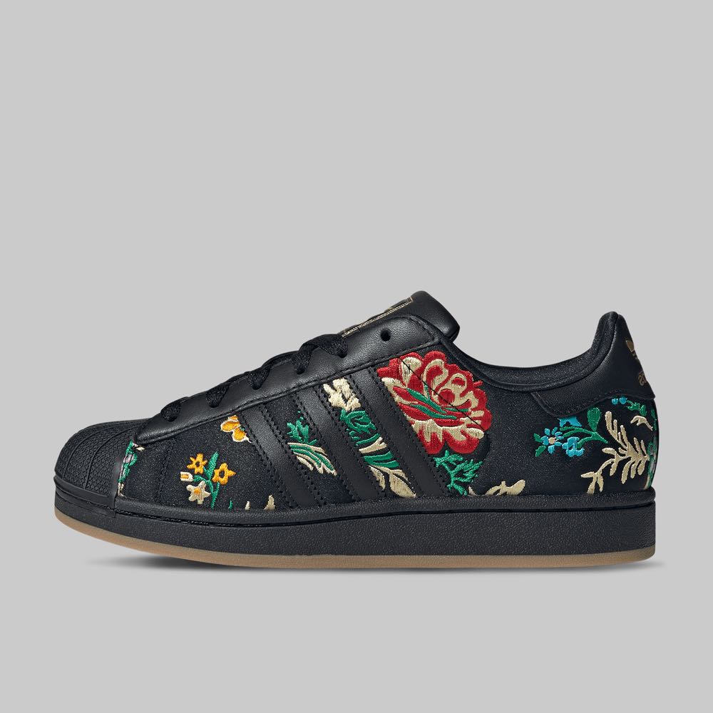 adidas gazelle silver green womens Zapatillas Originals Mujer Adidas Superstar Hello Kitty Xlg W main image 0