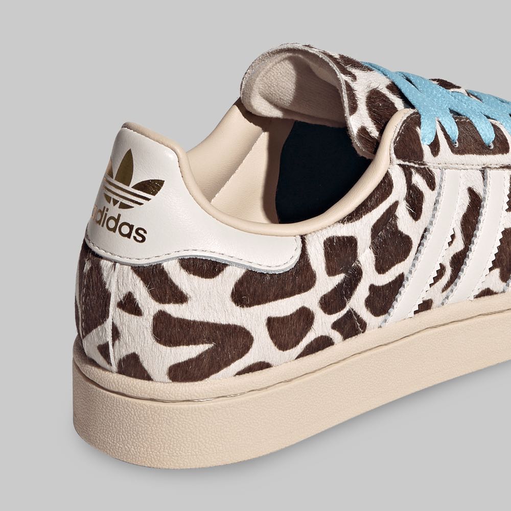 adidas gazelle silver green womens ADIDAS Superstar 82 'GY8798' Leopard Print Fur Sneakers (10)