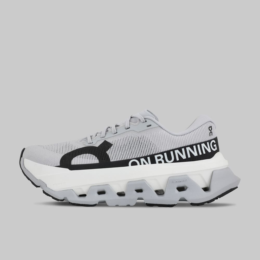 Tenis On Cloudmonster 3 Hyper Mujer.