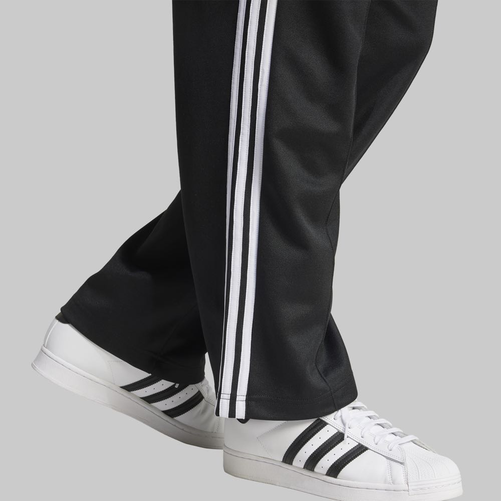 Pants adidas Adicolor Baggy Fit Firebird Hombre Color Negro/Blanco