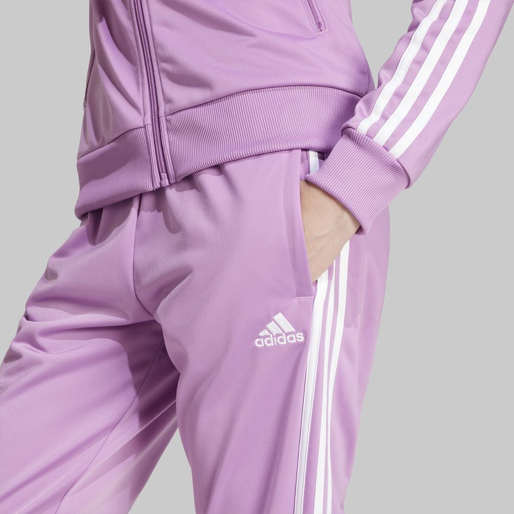 Conjunto adidas Essentials Mujer