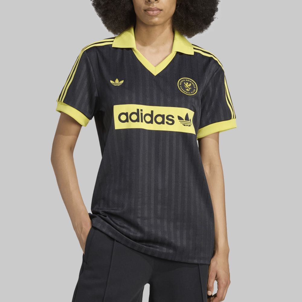 Playera adidas Football-Inspired Mujer