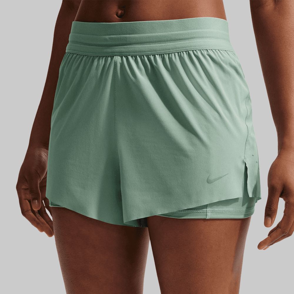 Short Nike Swift Mujer