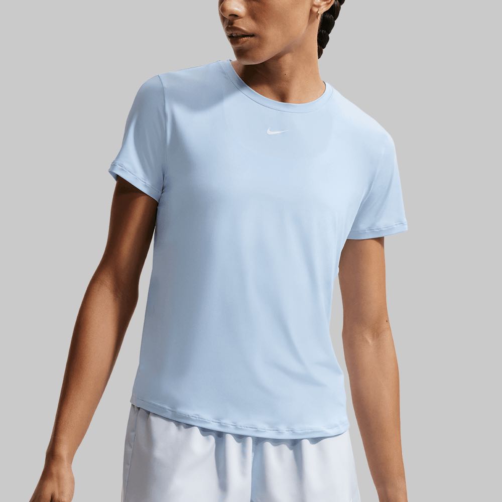 Playera Nike One Classic Mujer.