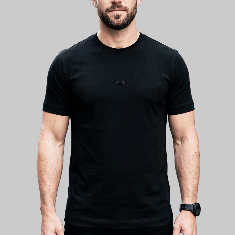 Playera Oakley Stacked Hombre