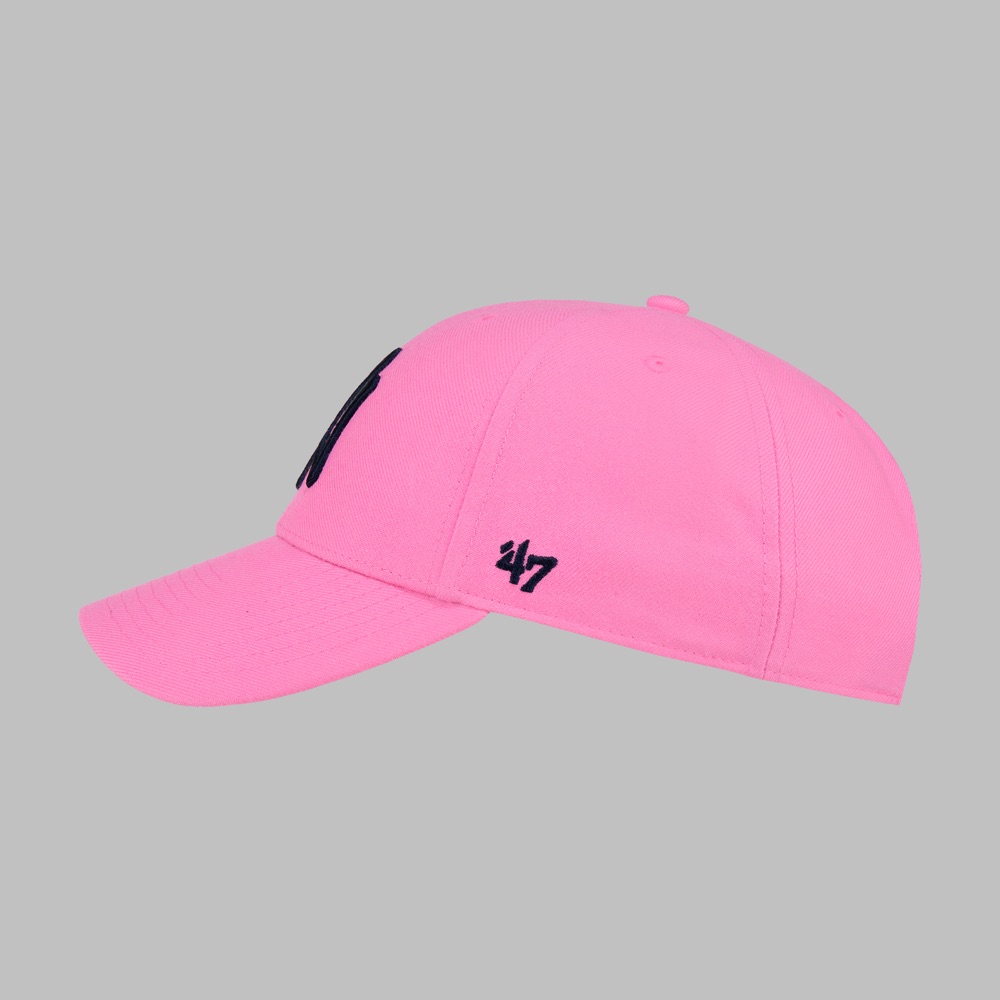 Gorra Forty Seven New York Yankees MVP Color Rosa/Negro
