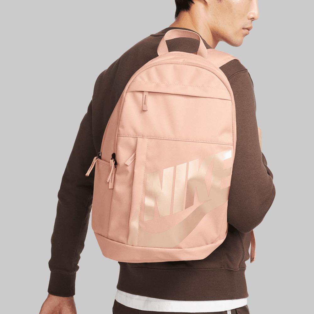 coral stardust nike elemental backpack Sportswear Stardust/Clear Rubber pods on the midsole/outsole provide durable traction Nike Youth Elemental Backpack, 20L
