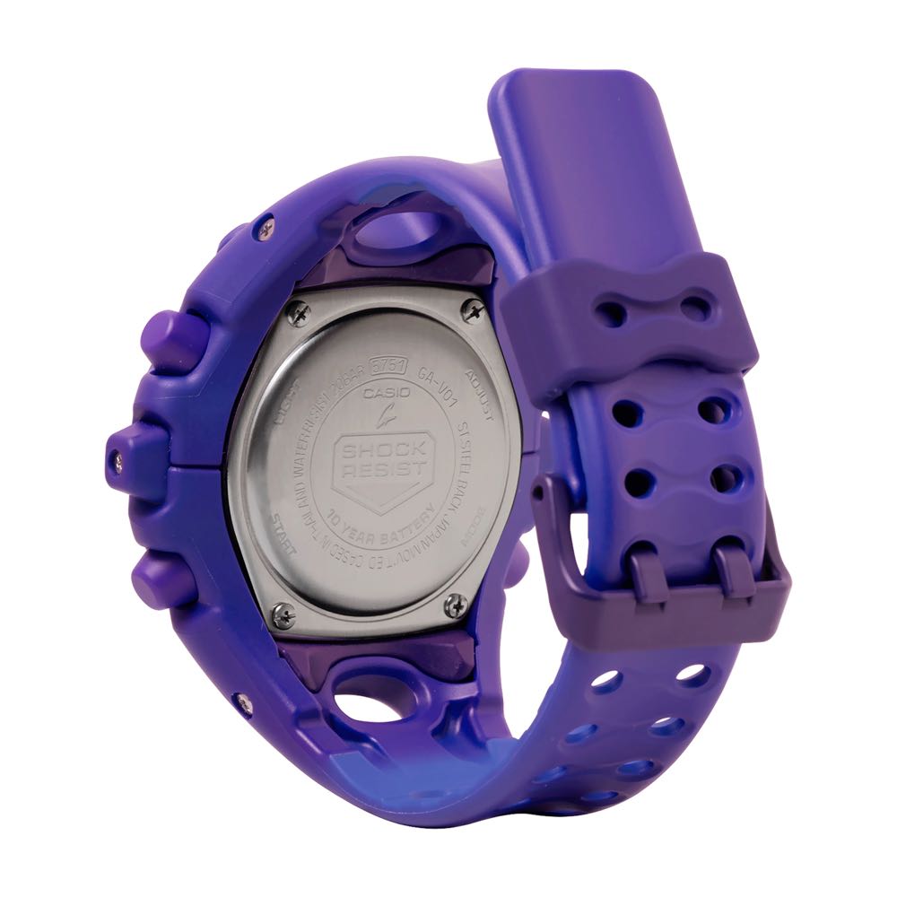 Reloj Casio G-Shock GA-V01-2ACR Color Morado/Morado