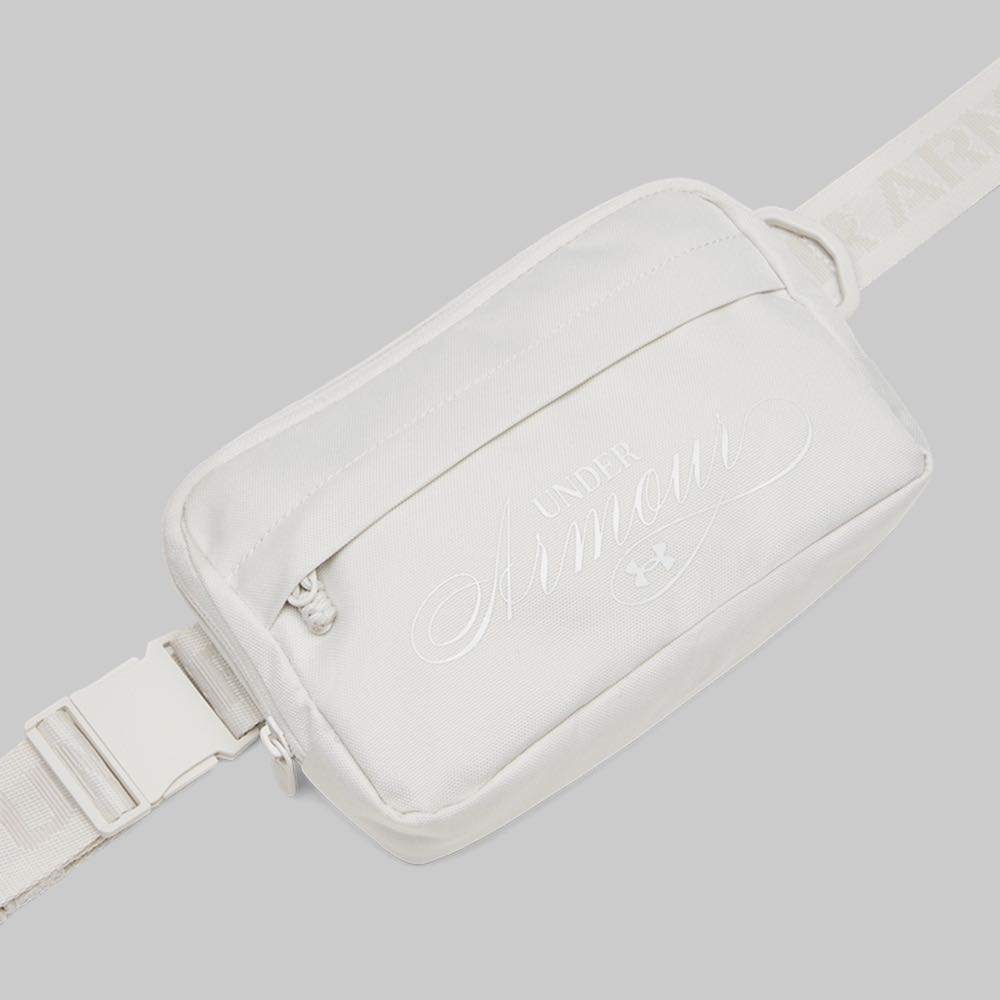 Cangurera Under Armour Essential